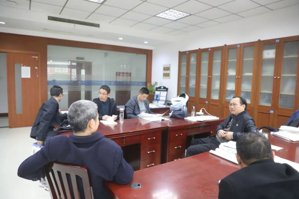 43daf375b98d44d5a096a82c1a8b4de6.jpg 43daf375b98d44d5a096a82c1a8b4de6.jpg