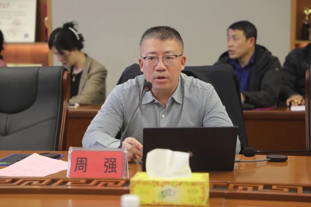 b014d1907a38459390e60d98b0d7d7a9.jpg b014d1907a38459390e60d98b0d7d7a9.jpg