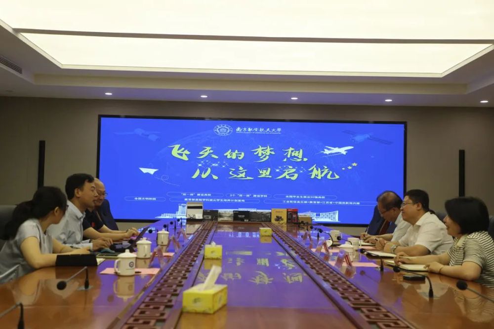 5d617ff830d84a6a98eadbb26d80d727.jpg 5d617ff830d84a6a98eadbb26d80d727.jpg