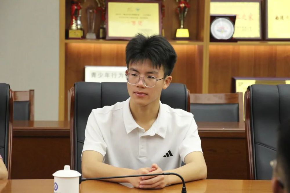 168225d37d8342e3904f514f2d3453dd.jpg 168225d37d8342e3904f514f2d3453dd.jpg