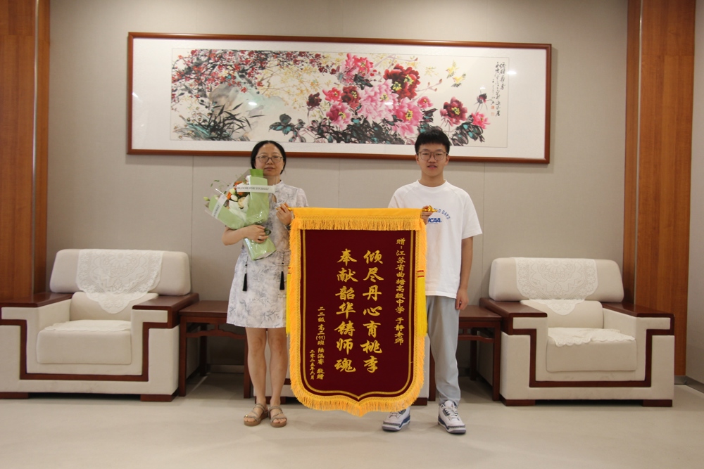 4d4ed88479e048b6a1e5ccac7c6c7470.jpg 4d4ed88479e048b6a1e5ccac7c6c7470.jpg