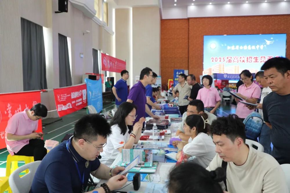 a2925b8dd680449caa7548bb6eee1046.jpg a2925b8dd680449caa7548bb6eee1046.jpg