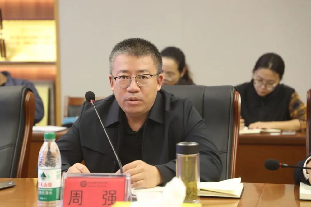 0ad068baead14d98a0dce0b4cb36d98e.jpg 0ad068baead14d98a0dce0b4cb36d98e.jpg