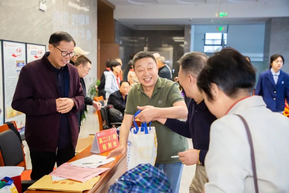 193eac8f8359465f983b557ed12967d8.jpg 193eac8f8359465f983b557ed12967d8.jpg