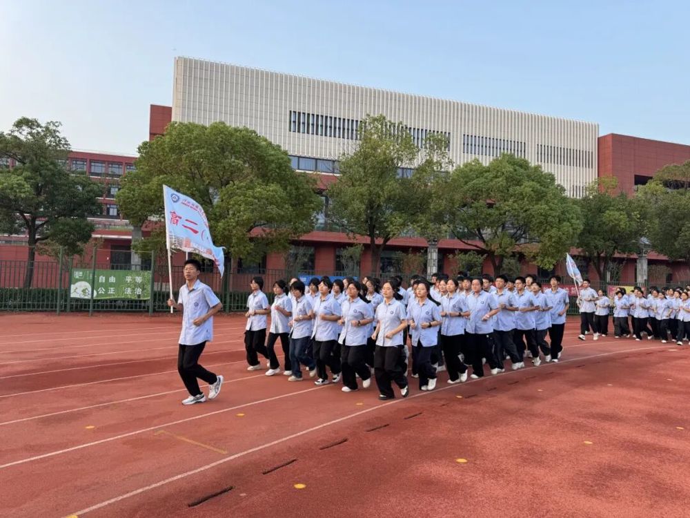 4b6e7956d68946a2a3eac075327e4322.jpg 4b6e7956d68946a2a3eac075327e4322.jpg