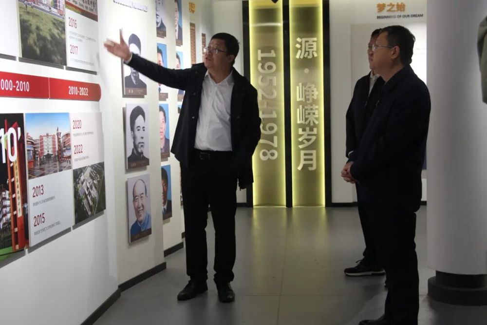 70dfba9082ae4349b2769eecb4a6459b.jpg 70dfba9082ae4349b2769eecb4a6459b.jpg