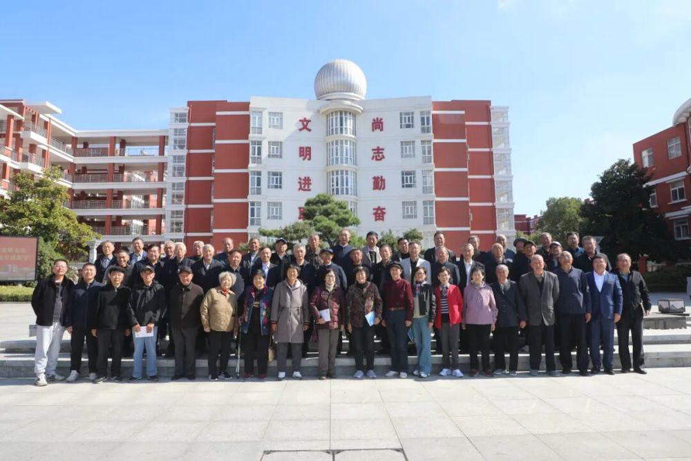 87c3b612dc1247088a5b2e0aa42bd95e.jpg 87c3b612dc1247088a5b2e0aa42bd95e.jpg