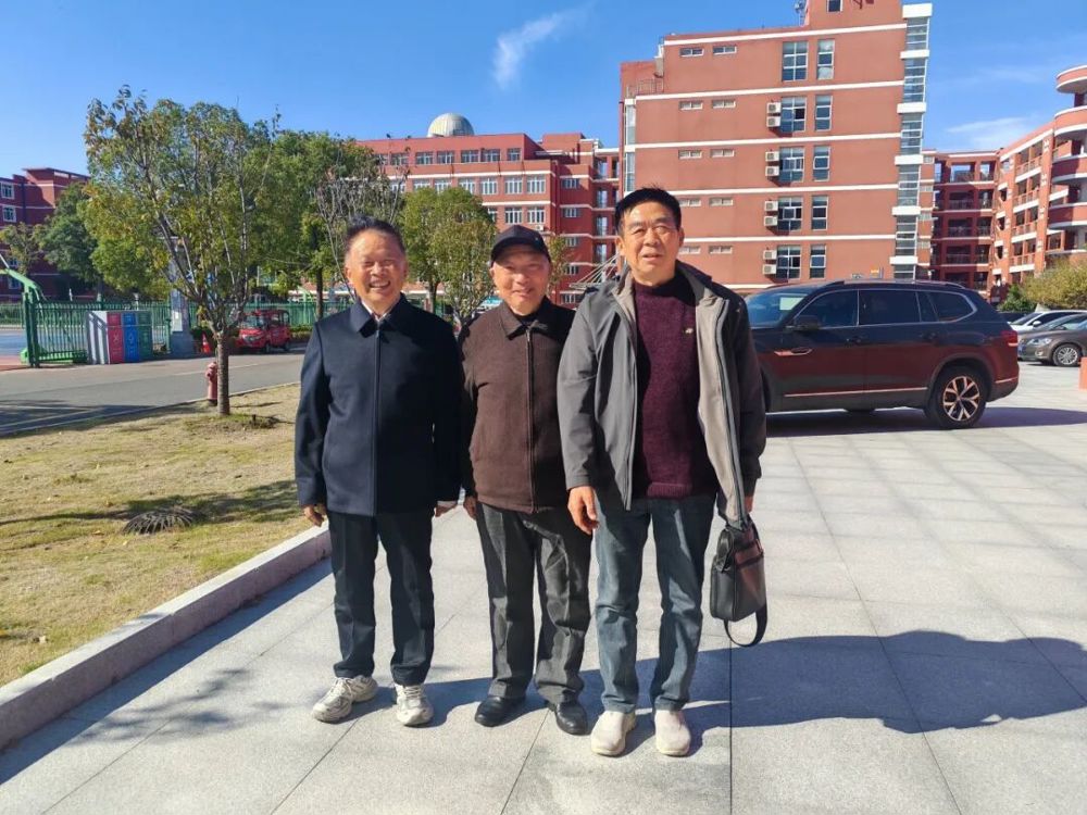 fec35e50180849f29c389b1d983fda60.jpg fec35e50180849f29c389b1d983fda60.jpg