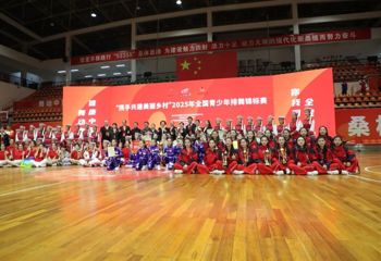 夺冠！我校在2025年全国青少年排舞锦标赛获得佳绩！